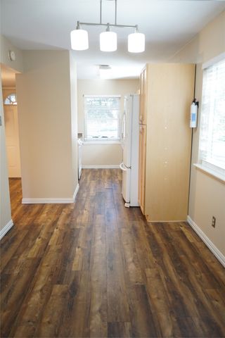 608 Hillcrest Street, Mansfield, TX 76063