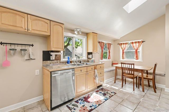 4815 Lytle Road, Caledonia Charter Township, MI 48817