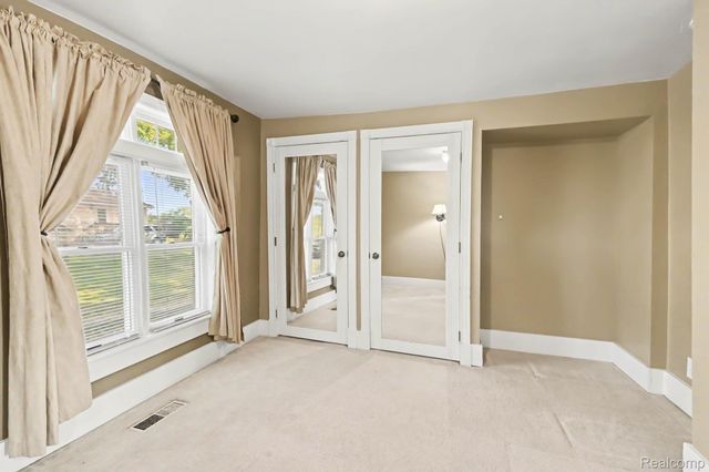 4815 Lytle Road, Caledonia Charter Township, MI 48817