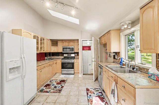 4815 Lytle Road, Caledonia Charter Township, MI 48817