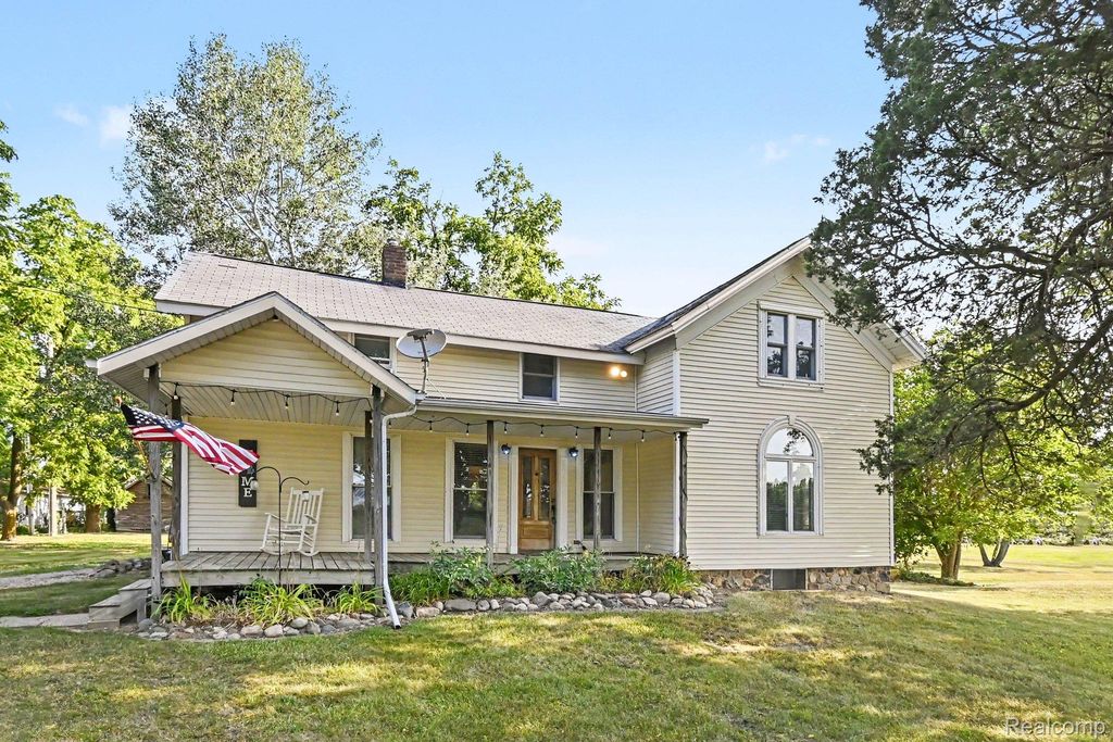 4815 Lytle Road, Caledonia Charter Township, MI 48817