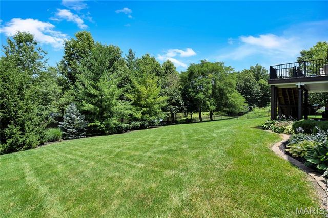 8449 Stone Ledge Drive, Edwardsville, IL 62025