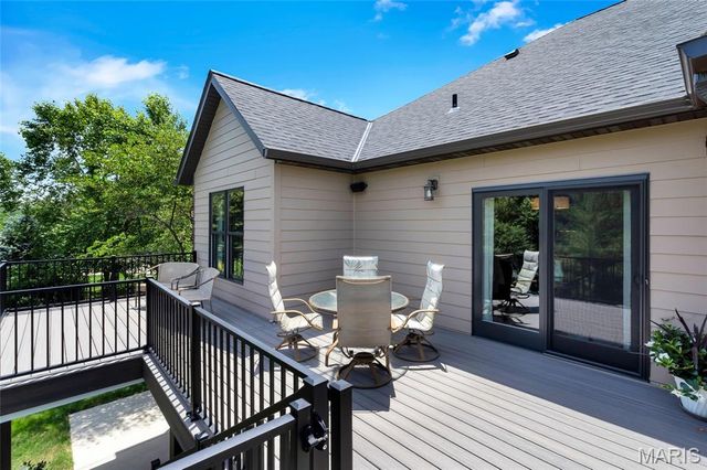 8449 Stone Ledge Drive, Edwardsville, IL 62025
