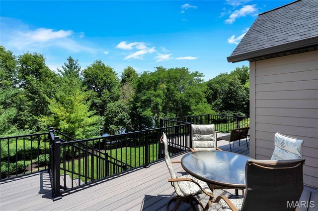 8449 Stone Ledge Drive, Edwardsville, IL 62025