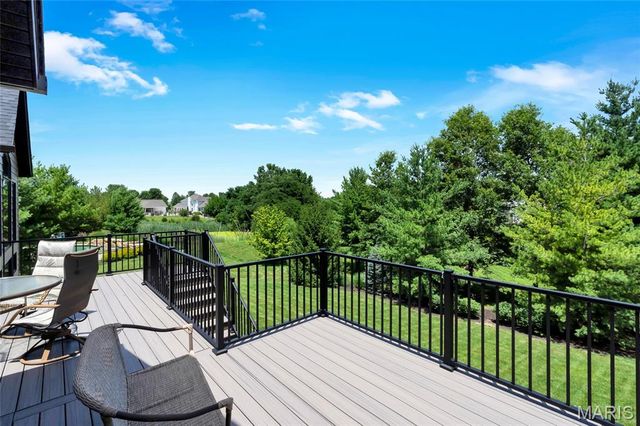 8449 Stone Ledge Drive, Edwardsville, IL 62025