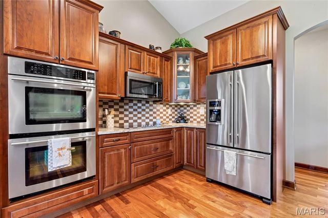 8449 Stone Ledge Drive, Edwardsville, IL 62025