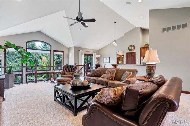 8449 Stone Ledge Drive, Edwardsville, IL 62025