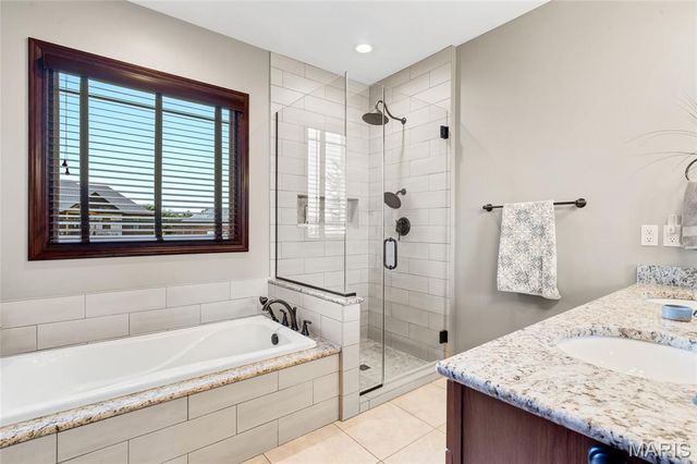 8449 Stone Ledge Drive, Edwardsville, IL 62025