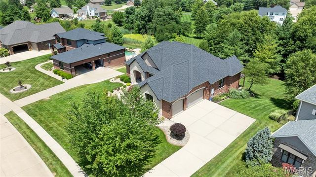 8449 Stone Ledge Drive, Edwardsville, IL 62025