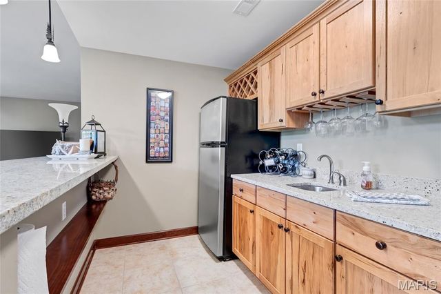 8449 Stone Ledge Drive, Edwardsville, IL 62025