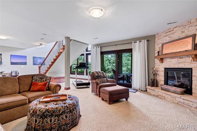 8449 Stone Ledge Drive, Edwardsville, IL 62025