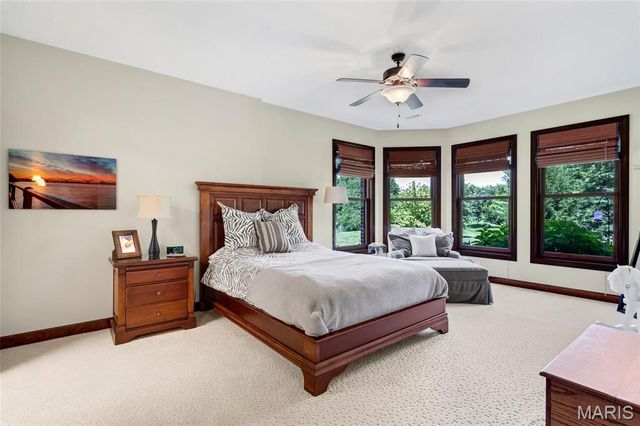 8449 Stone Ledge Drive, Edwardsville, IL 62025