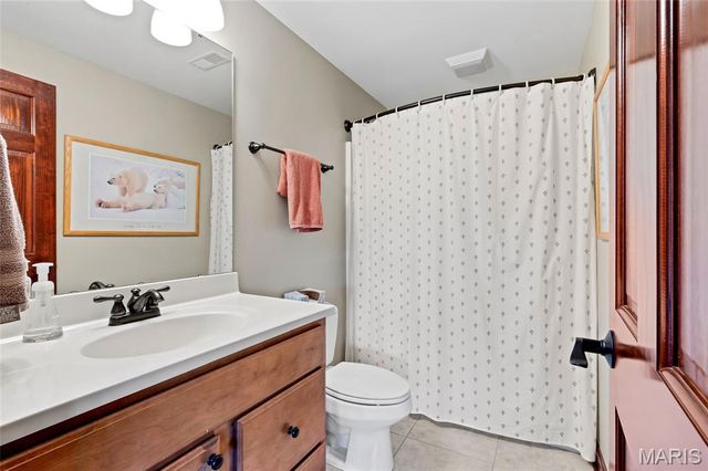 8449 Stone Ledge Drive, Edwardsville, IL 62025