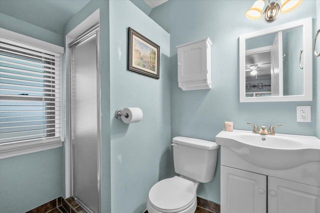 1423 St Charles STREET, Wauwatosa, WI 53213