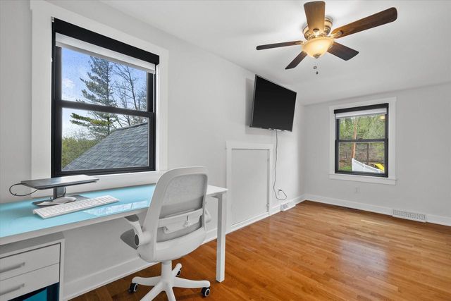 1423 St Charles STREET, Wauwatosa, WI 53213