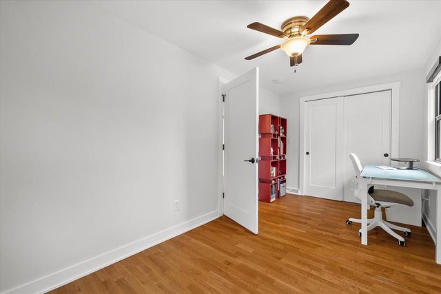 1423 St Charles STREET, Wauwatosa, WI 53213