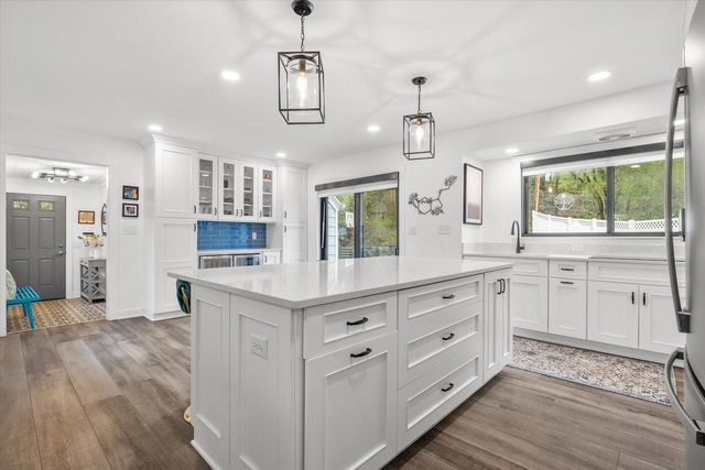 1423 St Charles STREET, Wauwatosa, WI 53213