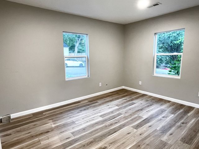 9 Proctor Dr, Clarksville, TN 37043