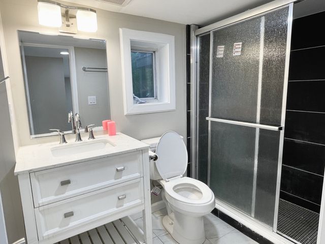 9 Proctor Dr, Clarksville, TN 37043