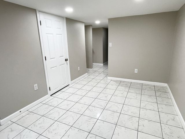 9 Proctor Dr, Clarksville, TN 37043