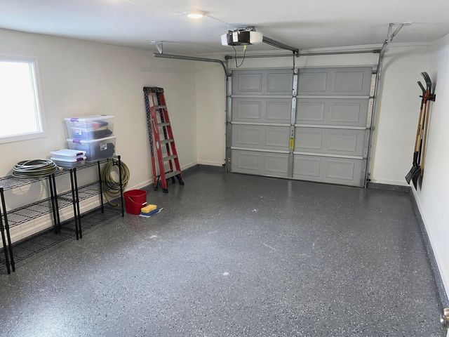 9 Proctor Dr, Clarksville, TN 37043