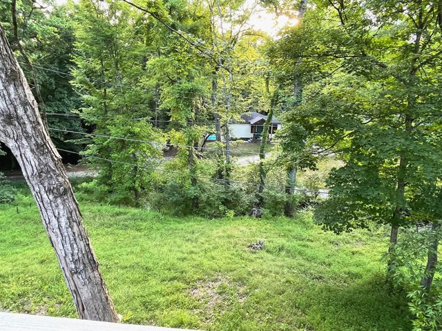9 Proctor Dr, Clarksville, TN 37043