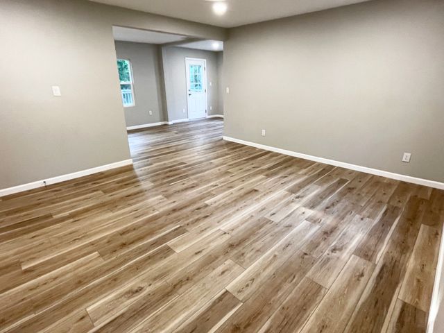 9 Proctor Dr, Clarksville, TN 37043