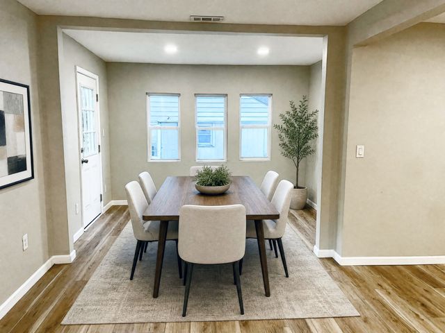 9 Proctor Dr, Clarksville, TN 37043