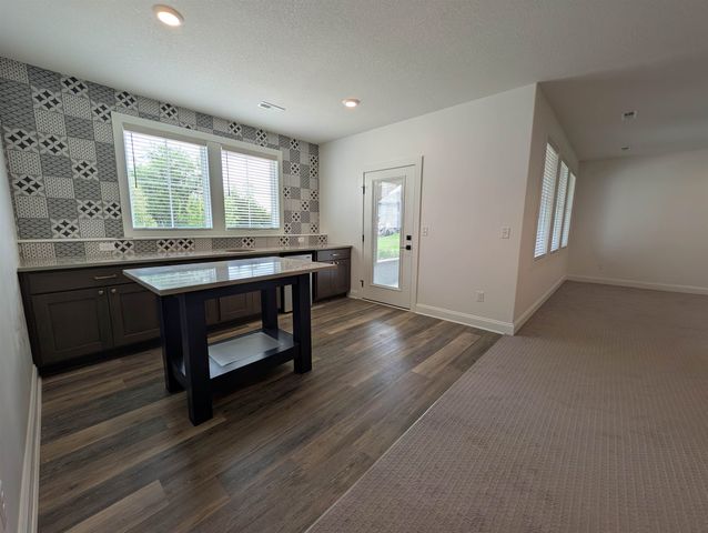 1502 N Shadow Rock Dr, Andover, KS 67002