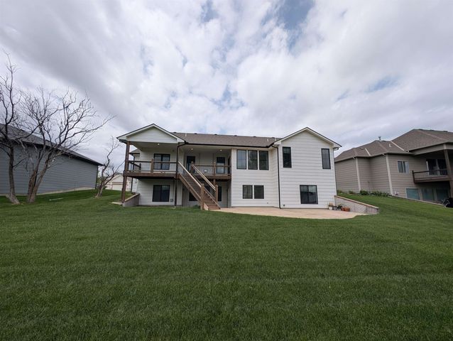 1502 N Shadow Rock Dr, Andover, KS 67002