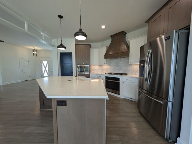 1502 N Shadow Rock Dr, Andover, KS 67002