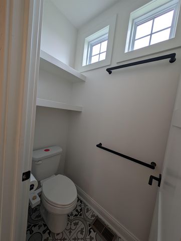 1502 N Shadow Rock Dr, Andover, KS 67002