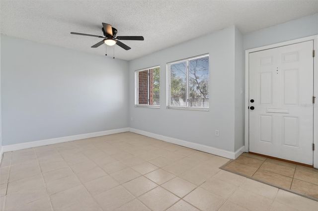 5032 DOWNING STREET 10, Orlando, FL 32839