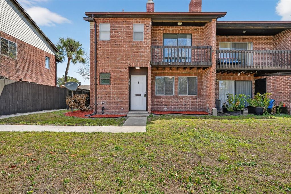5032 DOWNING STREET 10, Orlando, FL 32839