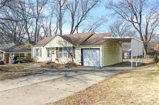 7712 Robinson Street, Overland Park, KS 66204