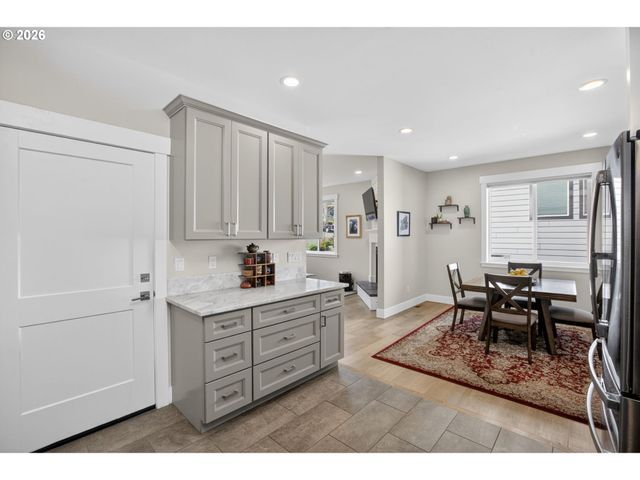540 Seaview Dr, Manzanita, OR 97130