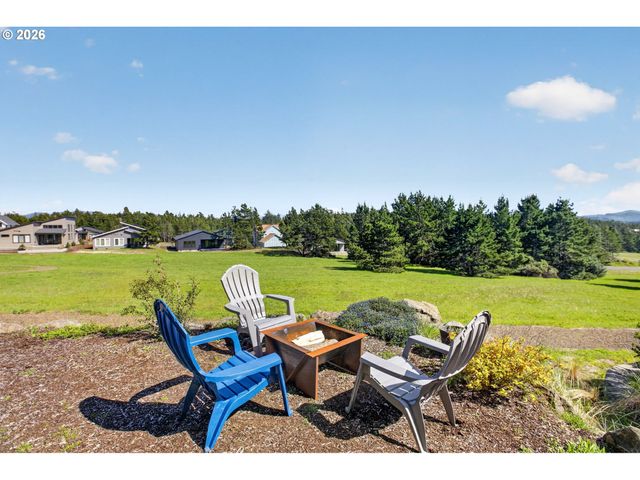 540 Seaview Dr, Manzanita, OR 97130