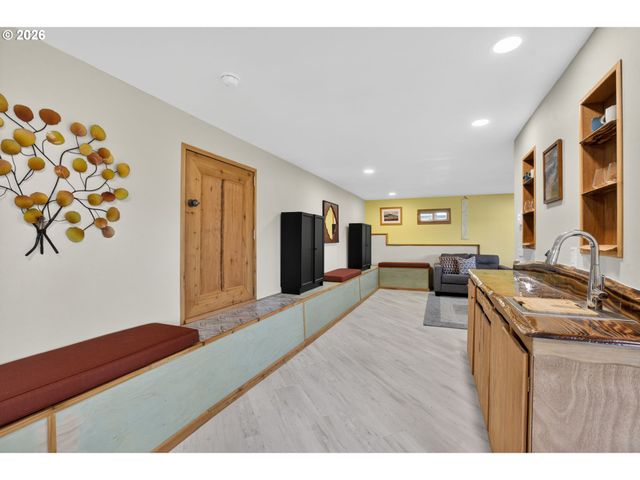 540 Seaview Dr, Manzanita, OR 97130