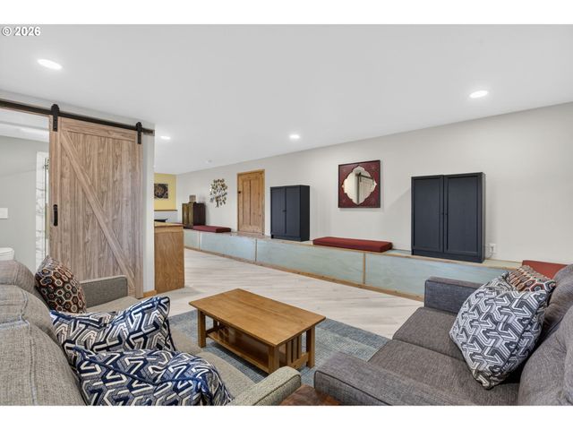 540 Seaview Dr, Manzanita, OR 97130