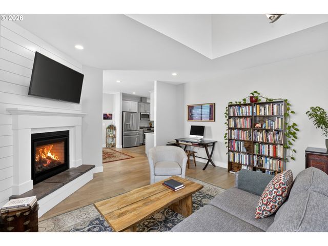 540 Seaview Dr, Manzanita, OR 97130