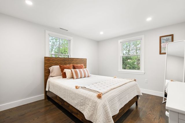 87 Palmer St 87, Arlington, MA 02474