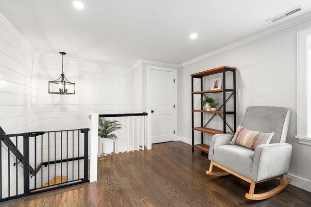 87 Palmer St 87, Arlington, MA 02474