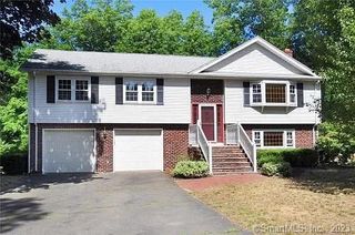 15 Loren Circle, Windsor, CT 06095