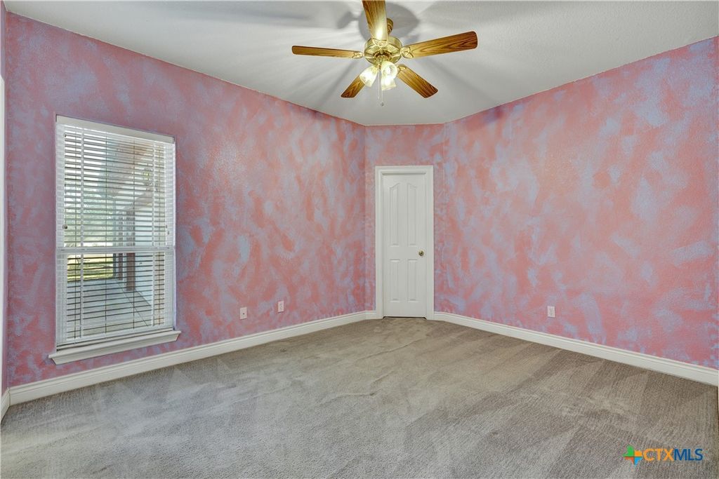 Image 25 of property listing at 243 Appalachian Trail, New Braunfels, TX 78132