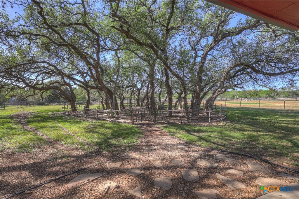 Image 40 of property listing at 243 Appalachian Trail, New Braunfels, TX 78132