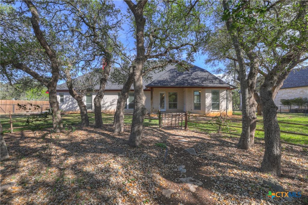 Image 42 of property listing at 243 Appalachian Trail, New Braunfels, TX 78132