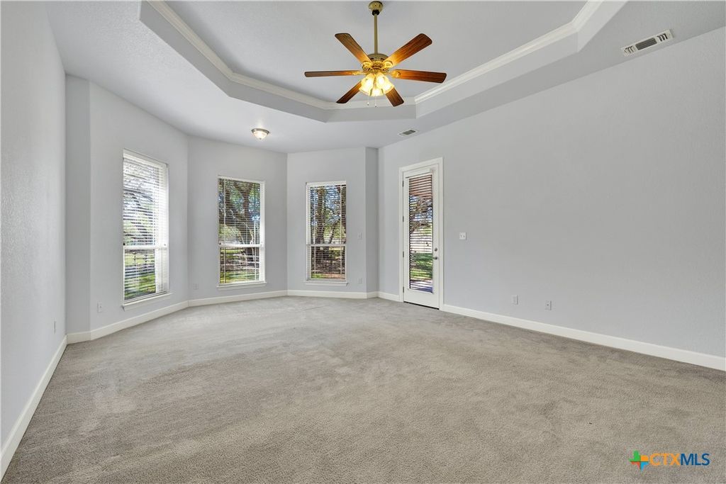 Image 9 of property listing at 243 Appalachian Trail, New Braunfels, TX 78132