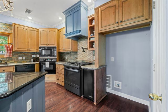 100 Deerwood Drive, Searcy, AR 72143