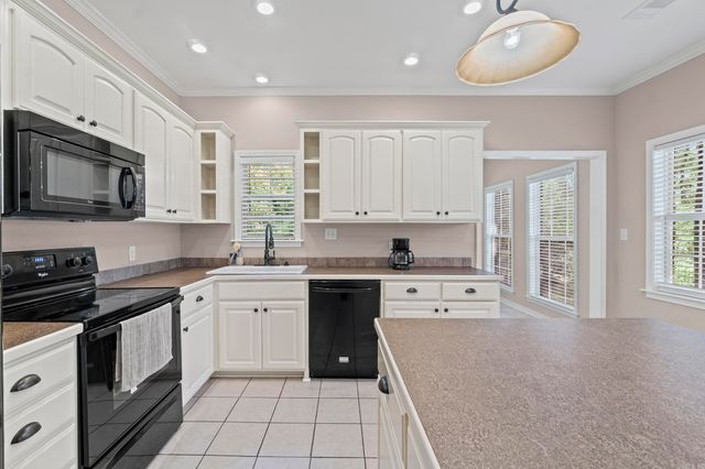 100 Deerwood Drive, Searcy, AR 72143