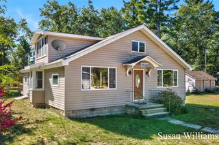 385 W Michigan Road, Twin Lake, MI 49457